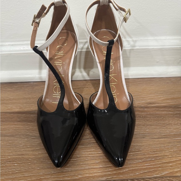 Calvin Klein Women's Black and White Heels - Picture 2 of 4